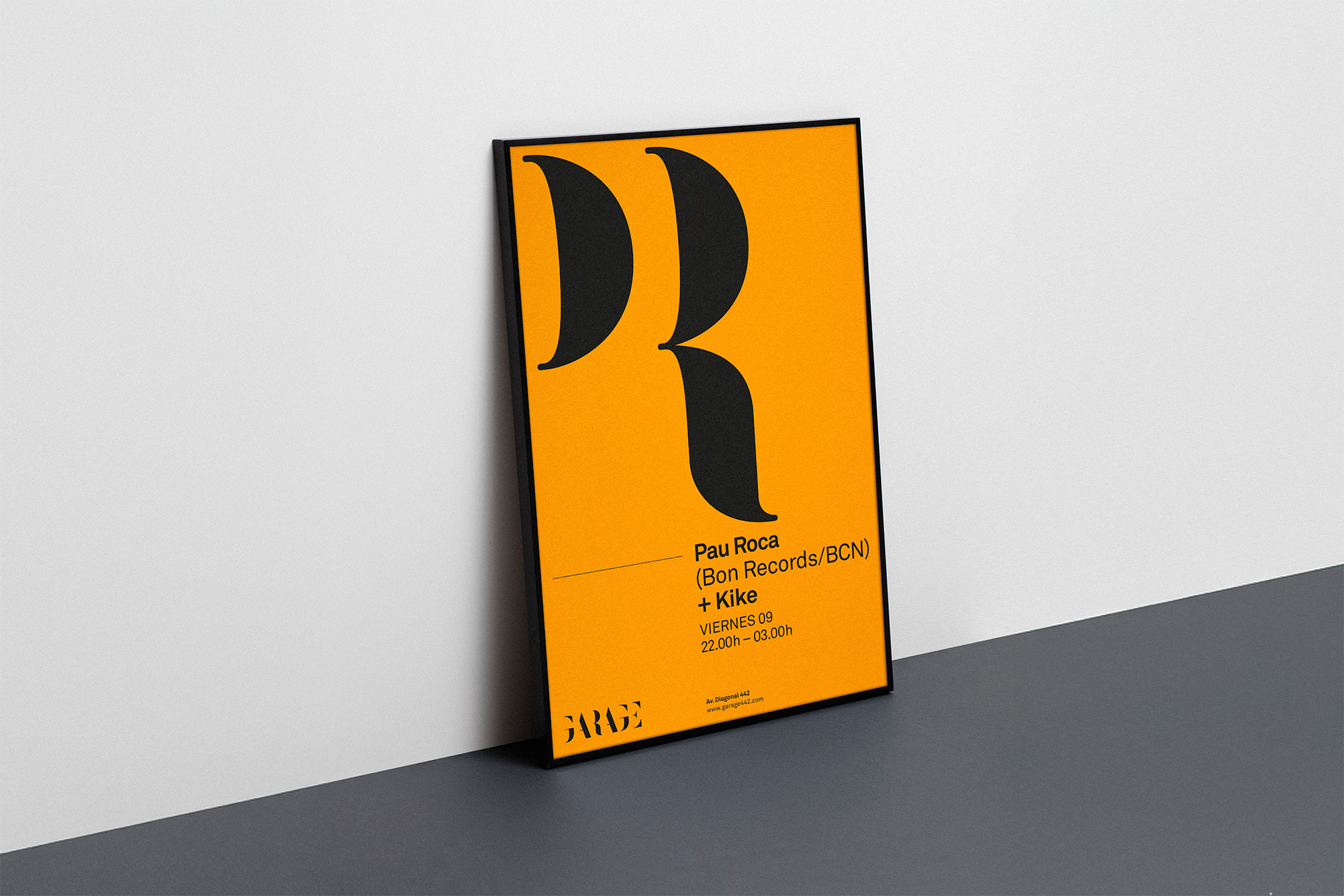 Diseño del poster de concierto del bar de música electrónica en Barcelona, Garage, diseñado por Carlos Galán Rubio.